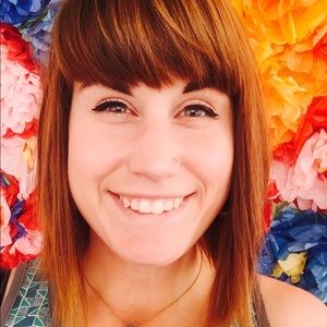 Meet your Posher, Nicole